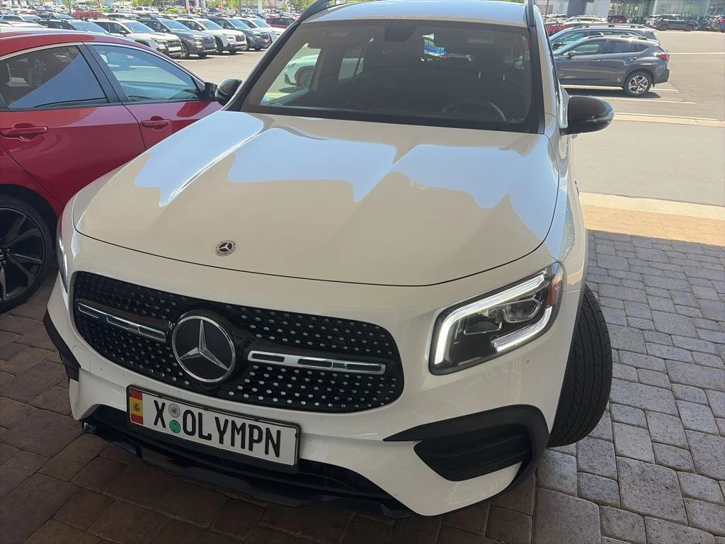 2023 Mercedes-Benz GLB GLB 250 4MATIC's photo