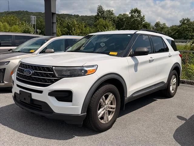 Used 2020 White Ford XLT image 2