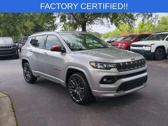 Used 2023 Silver Jeep Limited image 7