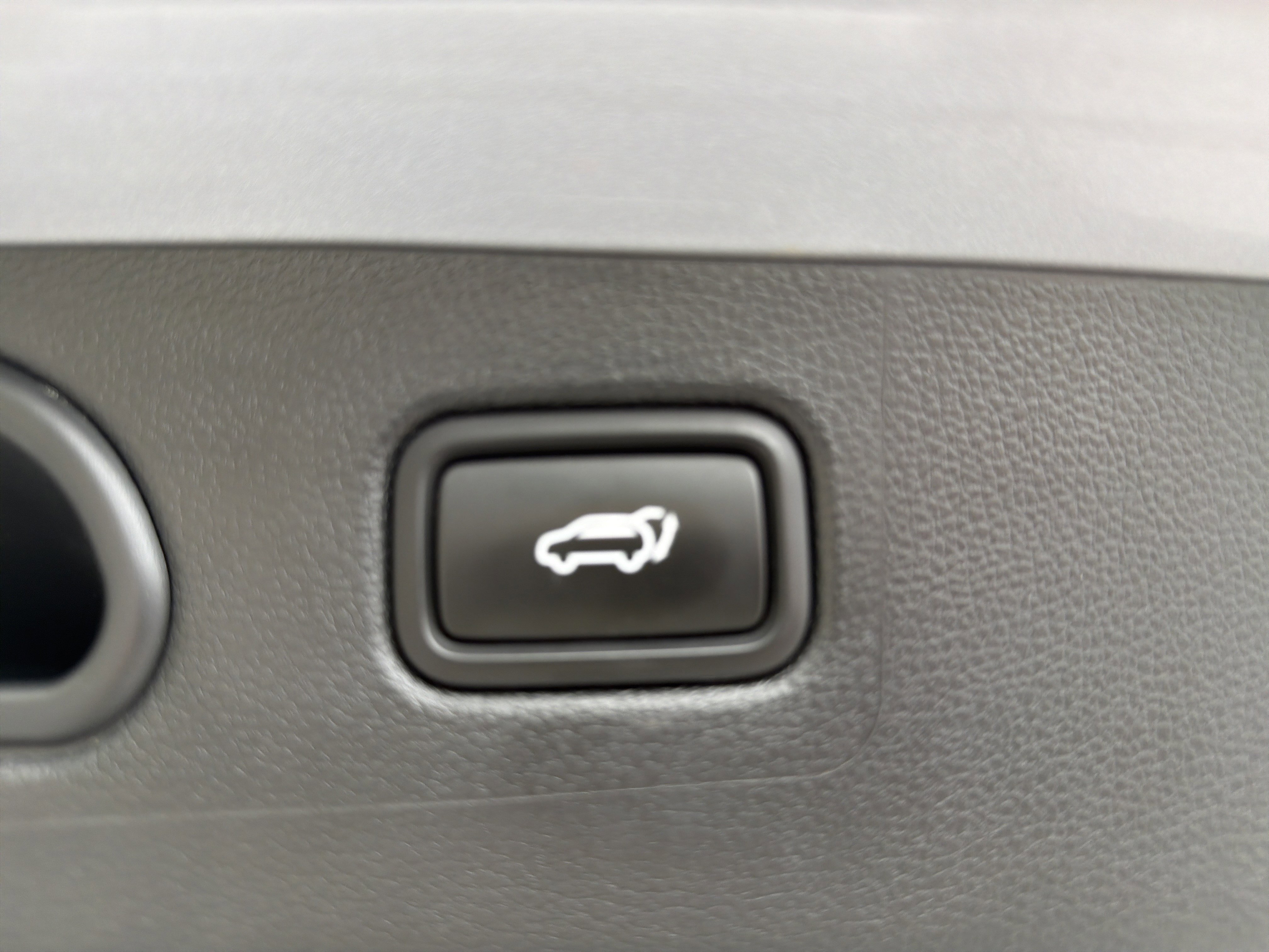 Used 2021 Stellar Silver Hyundai Ultimate image 23