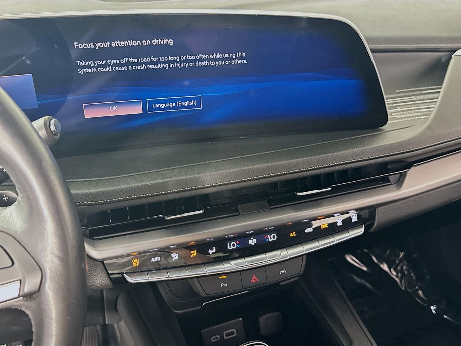 2024 Cadillac XT4 Premium Luxury - Photo 14