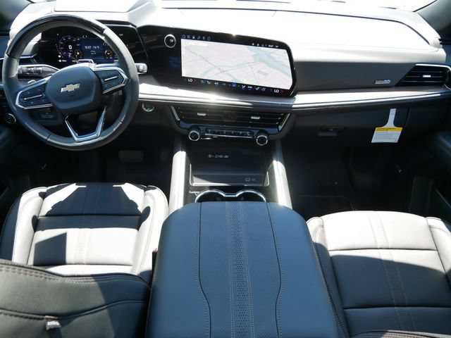 New 2026 Polar White Tricoat Chevrolet High Country image 9
