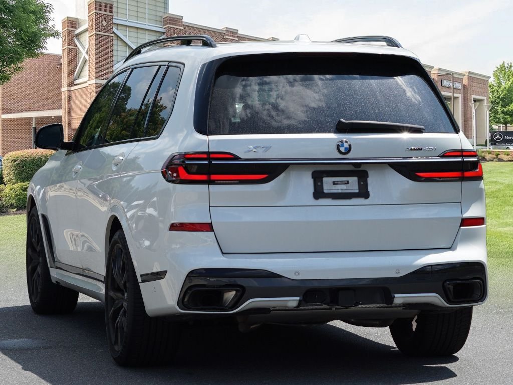Used 2023 White Metallic BMW xDrive40i image 7