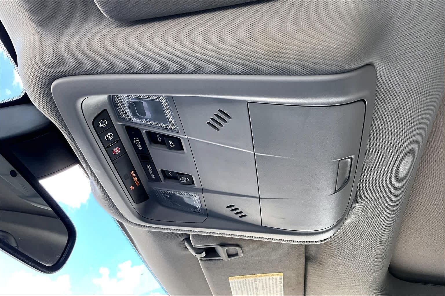 Used 2019 Ebony Twilight Metallic GMC SLE image 32