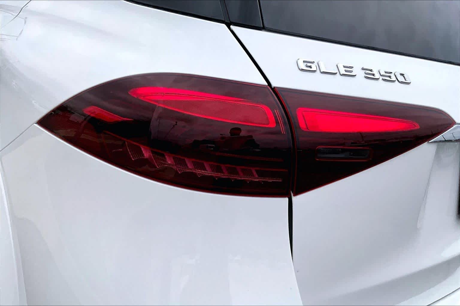 New 2026 Polar White Mercedes-Benz GLE 350 image 6