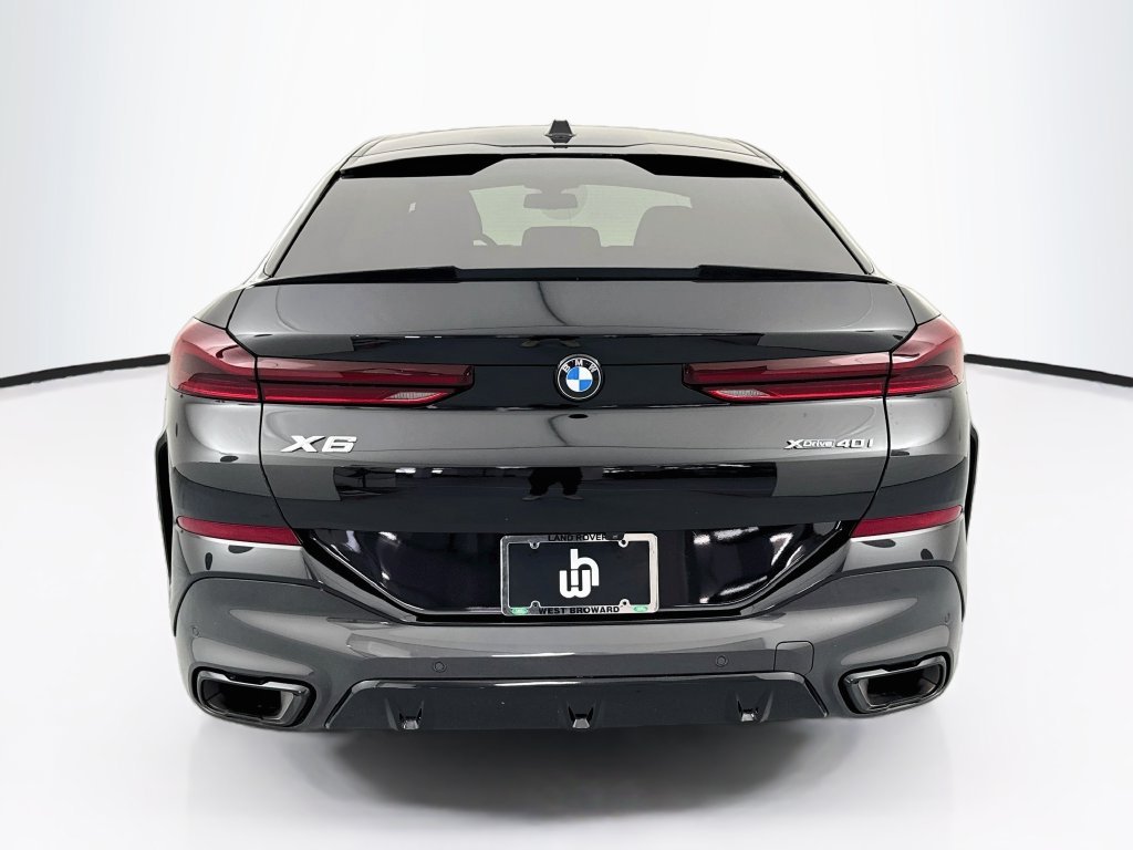 Used 2024 Black BMW xDrive40i image 6