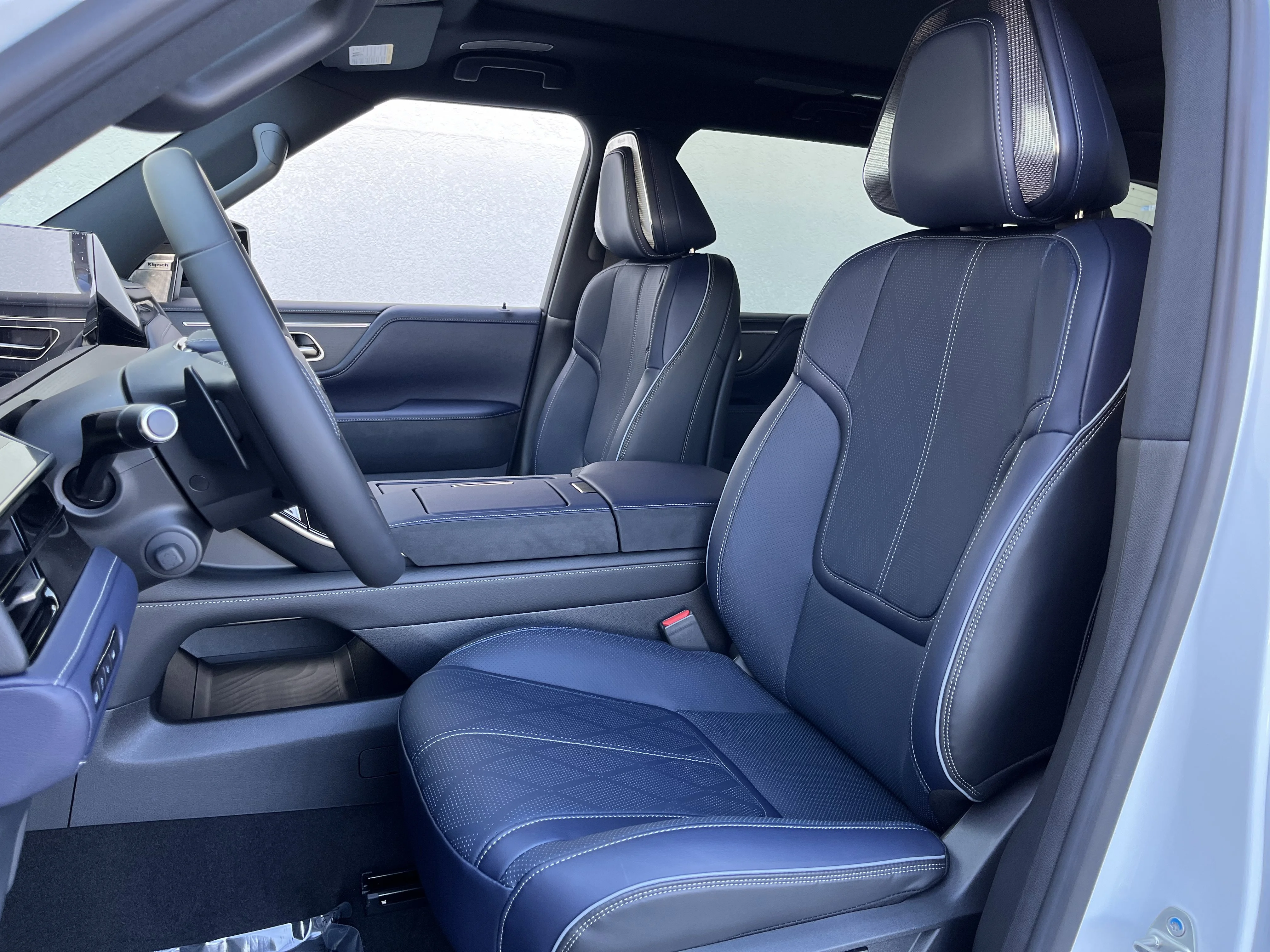 2026 INFINITI QX80 Sport - Photo 13