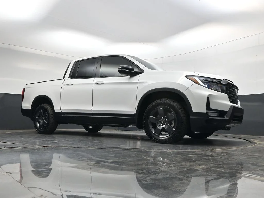 New 2026 Platinum White Pearl Honda TrailSport image 24