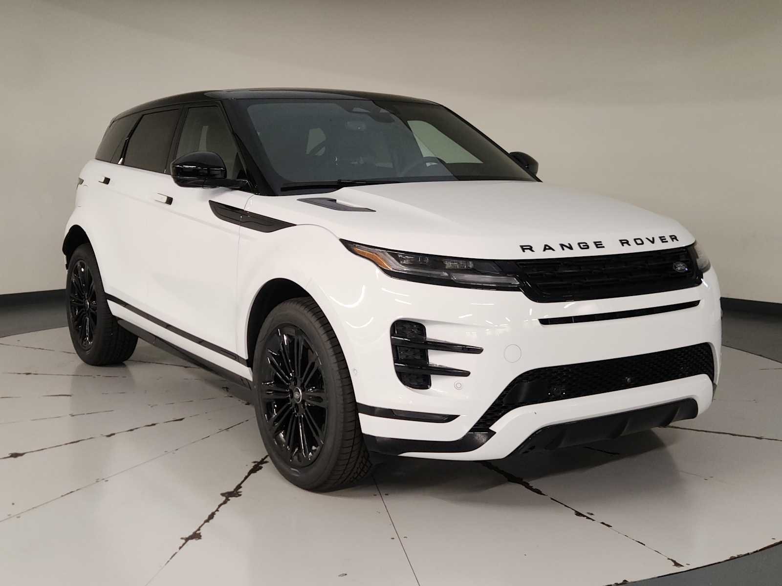 New 2026 Fuji White Land Rover Hoxton Edition image 7