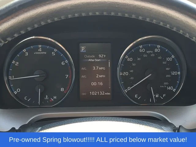 Used 2016 White Toyota XLE image 28