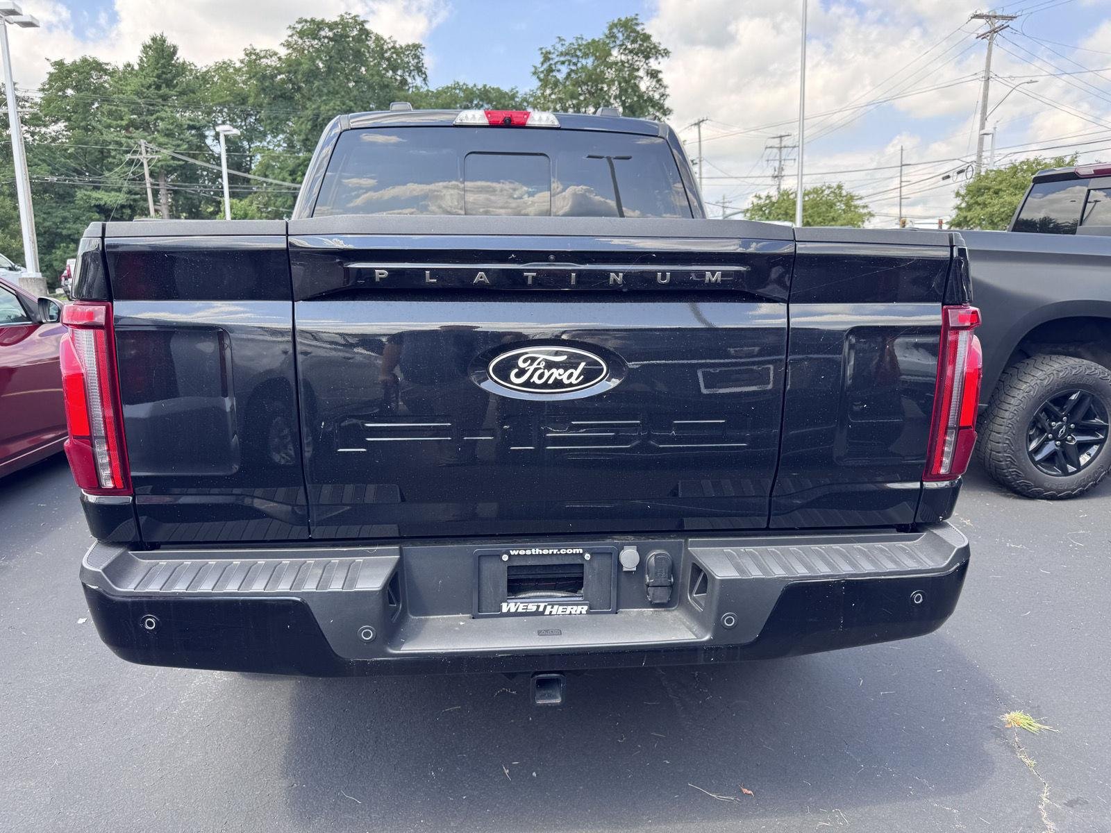 Used 2024 Agate Black Ford Platinum image 5