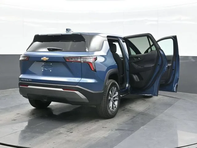 New 2027 Lakeshore Blue Metallic Chevrolet LT image 29
