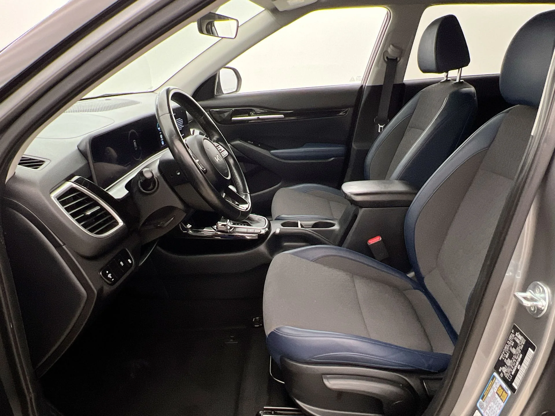 Used 2024 Gray Kia S image 9