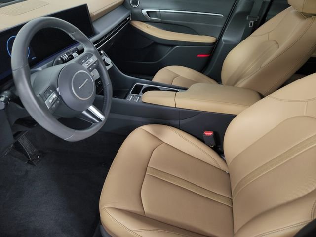 Used 2025 White Hyundai Limited image 11