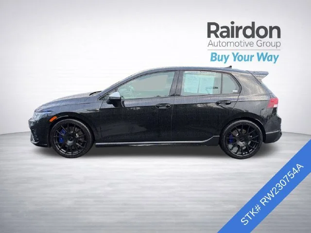 Used 2024 Mythos Black Metallic Volkswagen 2.0T image 4