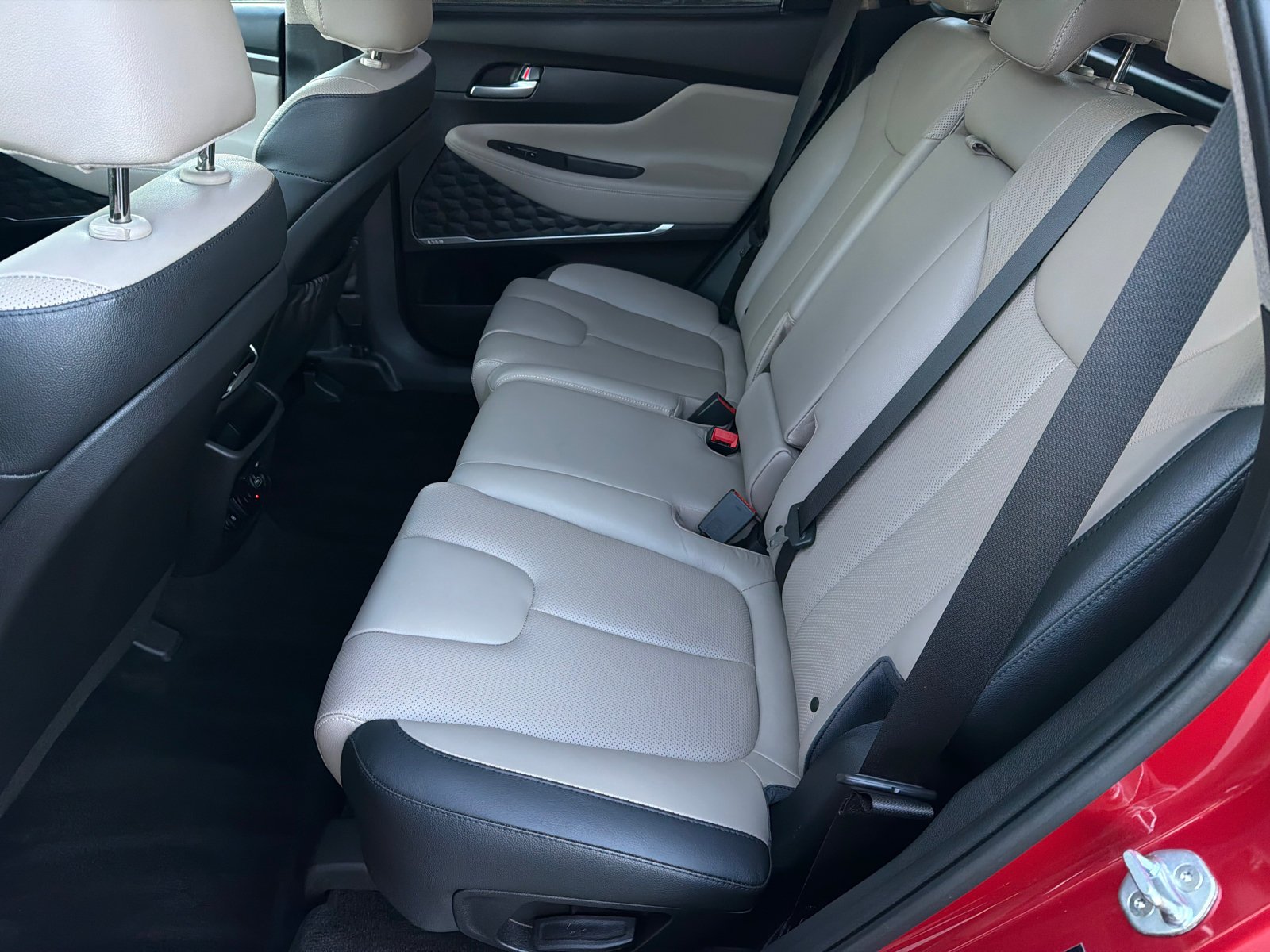 Used 2020 Scarlet Red Hyundai Limited image 22