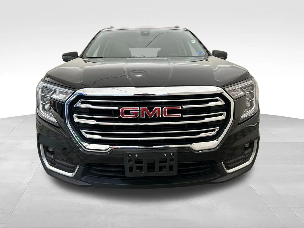 Used 2024 Black GMC SLT image 9