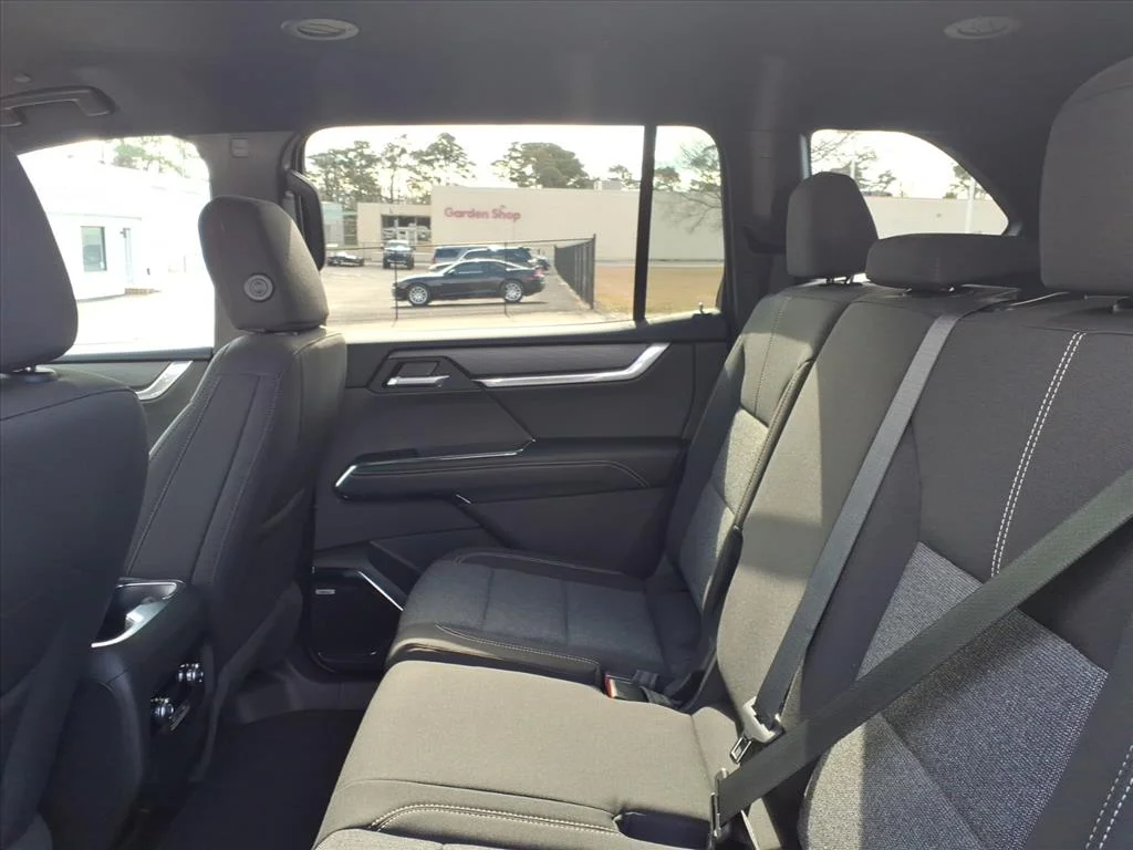 2026 GMC Acadia Elevation - Photo 7
