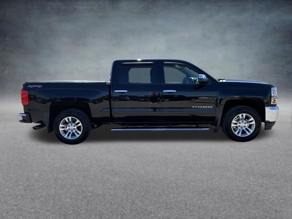 Used 2017 Black Chevrolet LT image 7