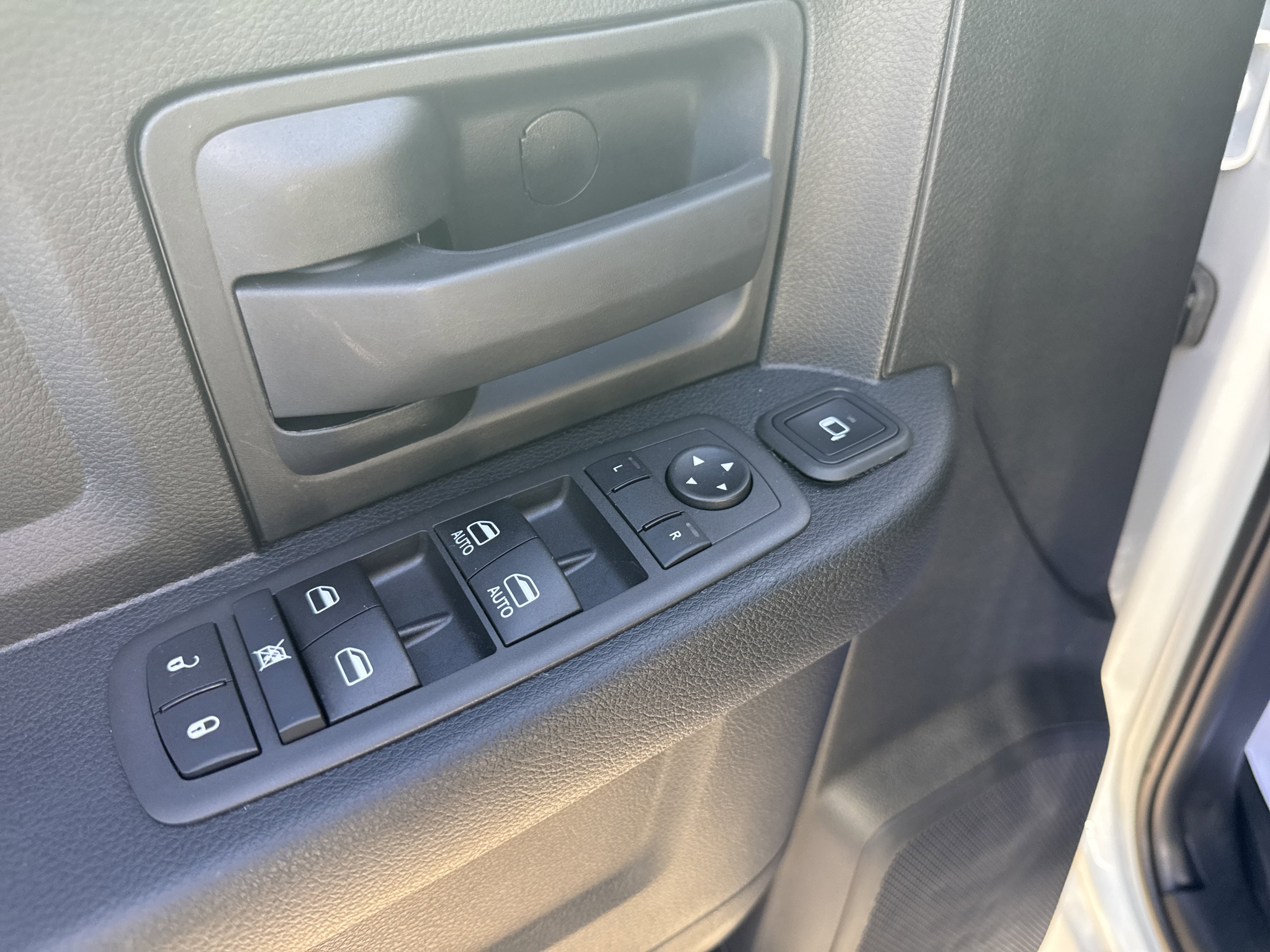 2024 RAM Ram 2500 Pickup Tradesman - Photo 22