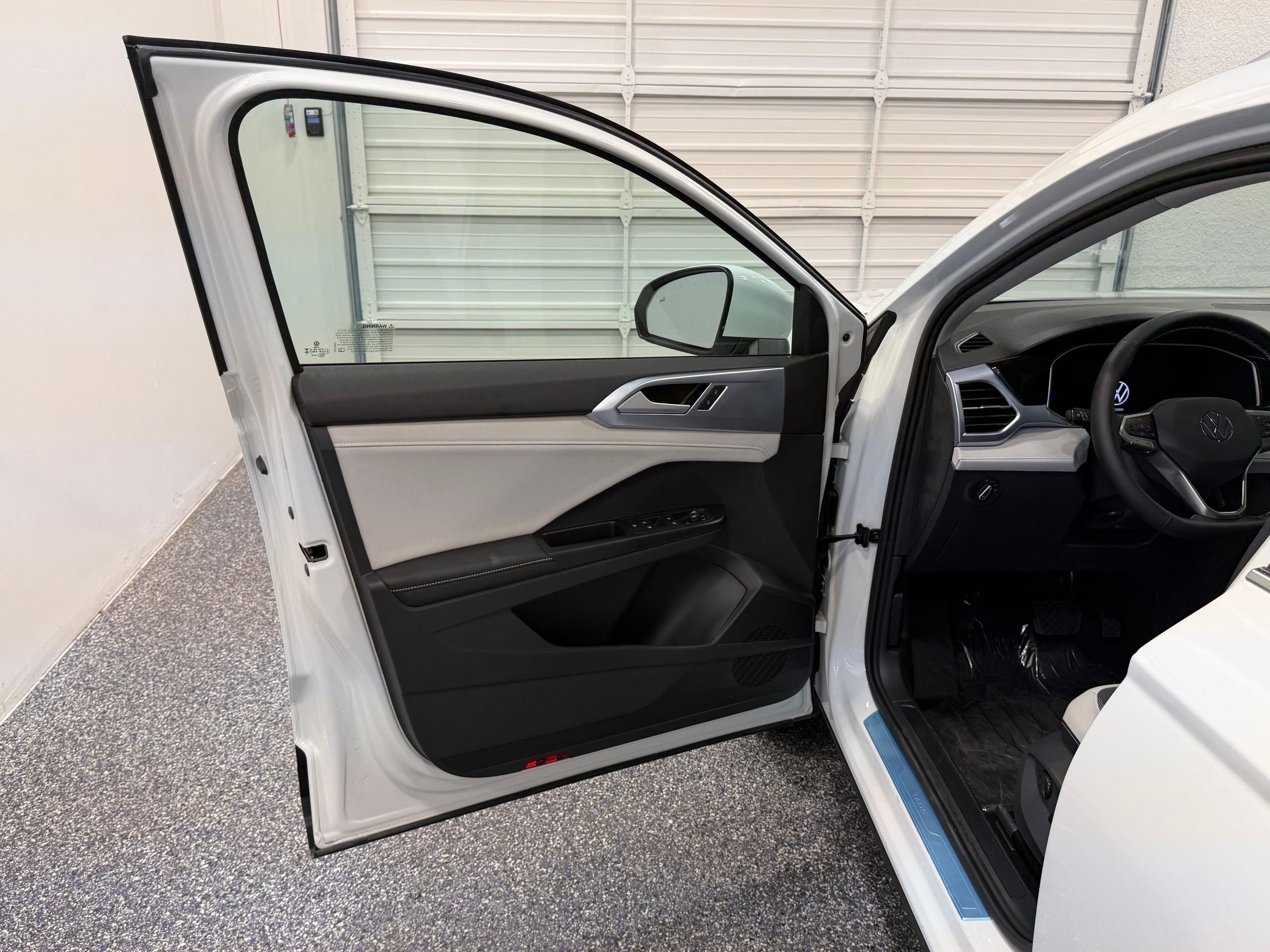 New 2026 White Volkswagen 1.5T SE image 19
