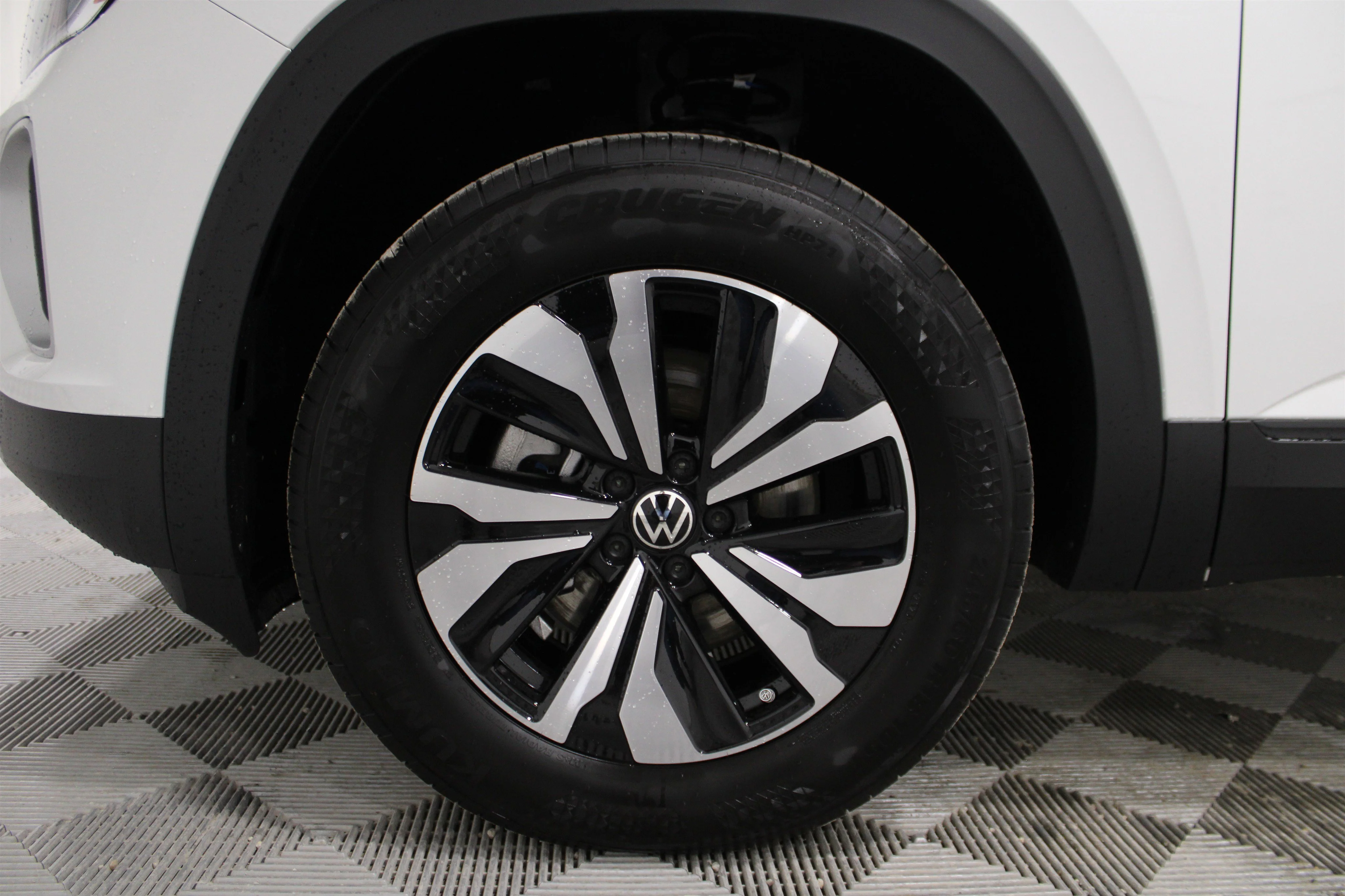 2026 Volkswagen Atlas SE - Photo 34