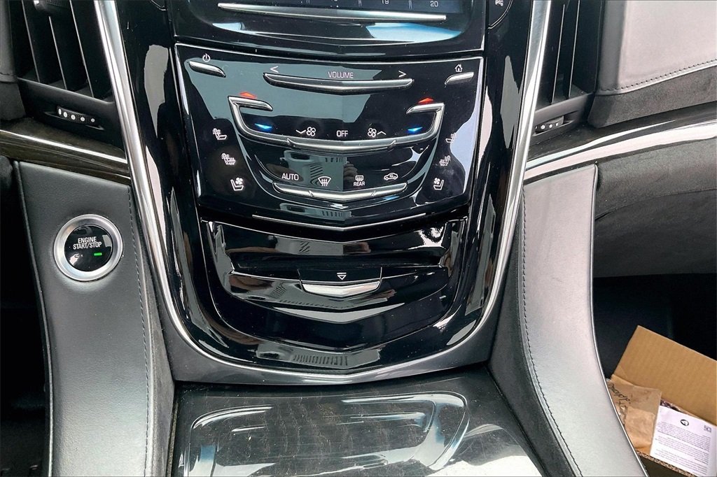 2018 CADILLAC ESCALADE - Image 33