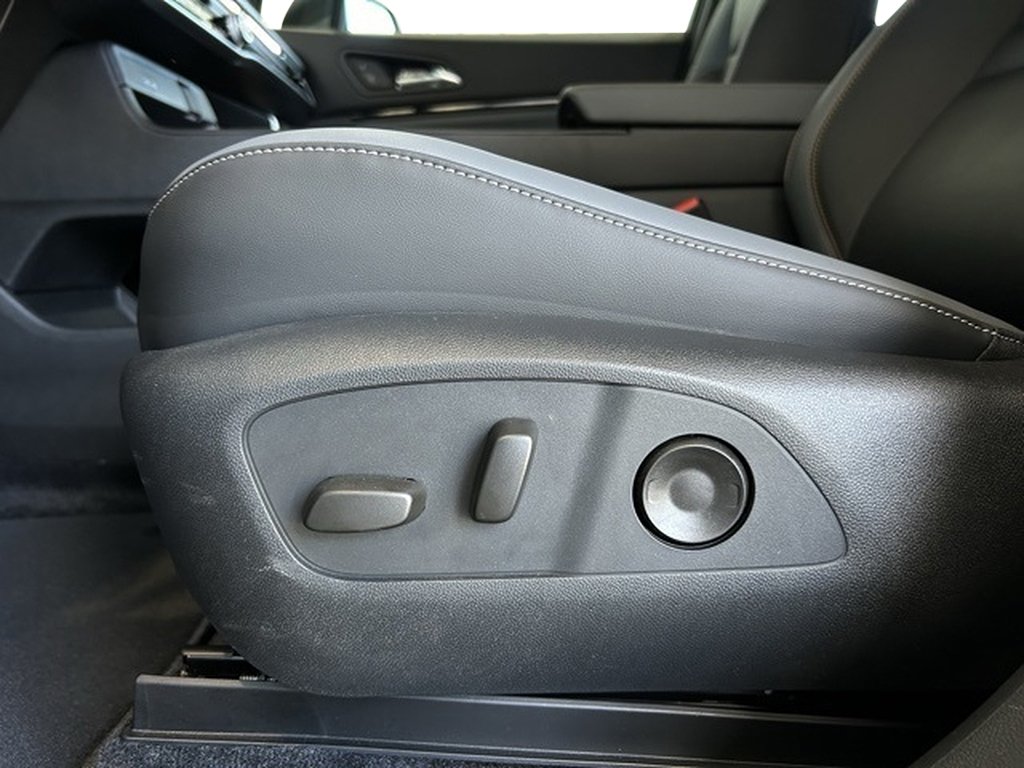 New 2026 Sonic Gray Pearl Honda Touring image 10