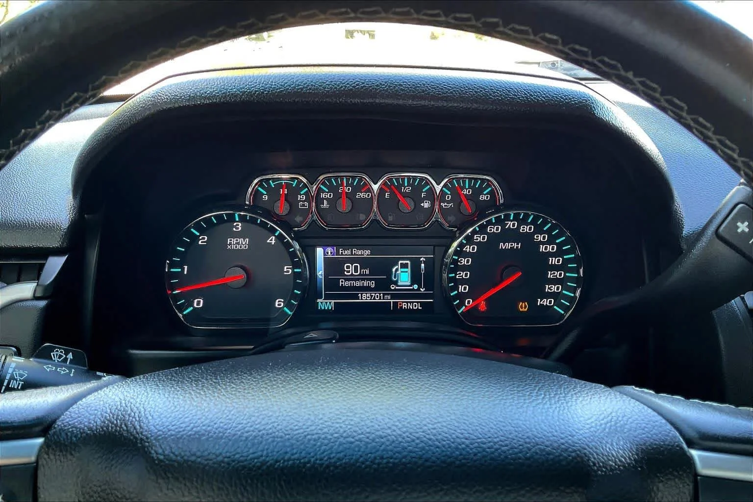 Used 2018 Onyx Black GMC SLE image 23