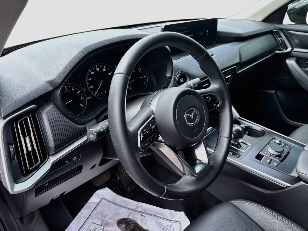 Certified Used 2025 Jet Black Mazda 3.3 Turbo Select image 9