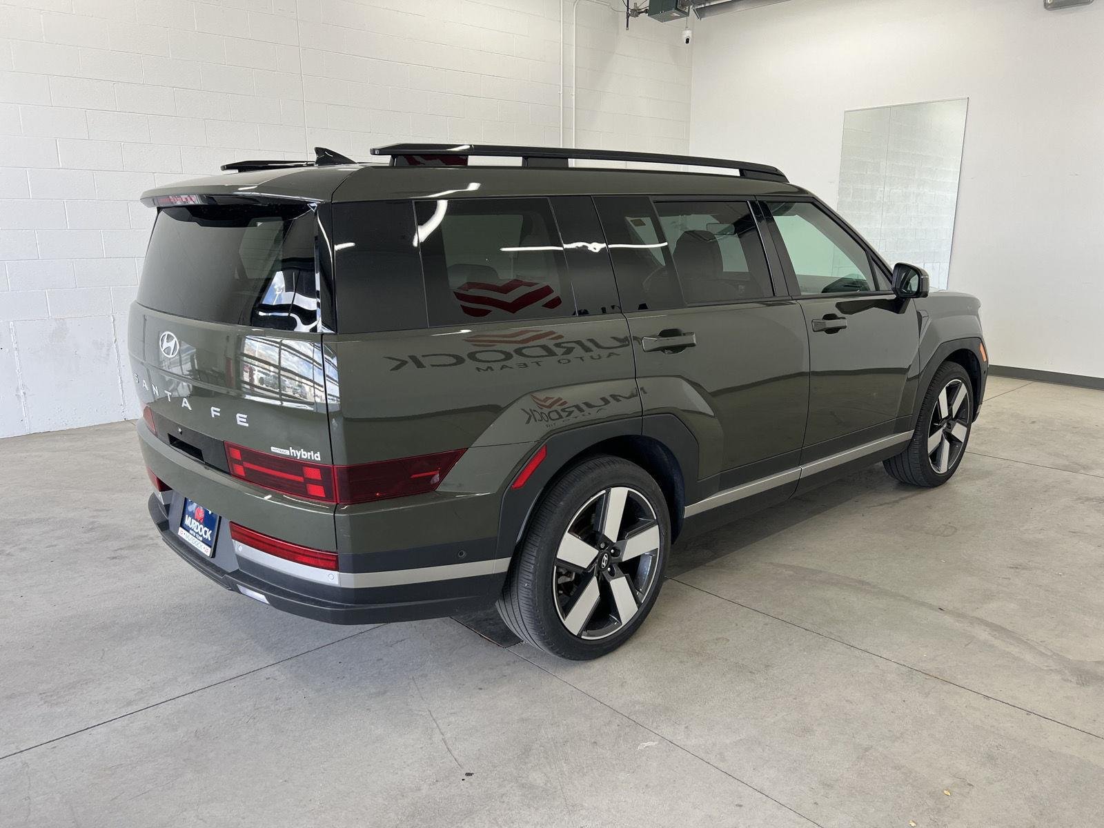 Used 2024 Rockwood Green Hyundai Limited image 4