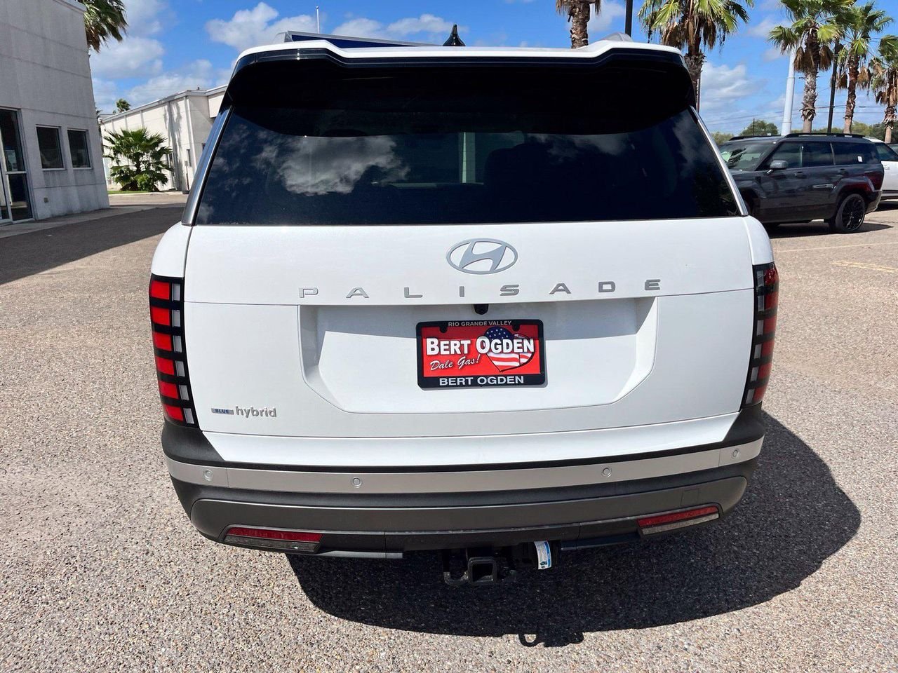 New 2027 White Hyundai Blue SEL 7P image 6