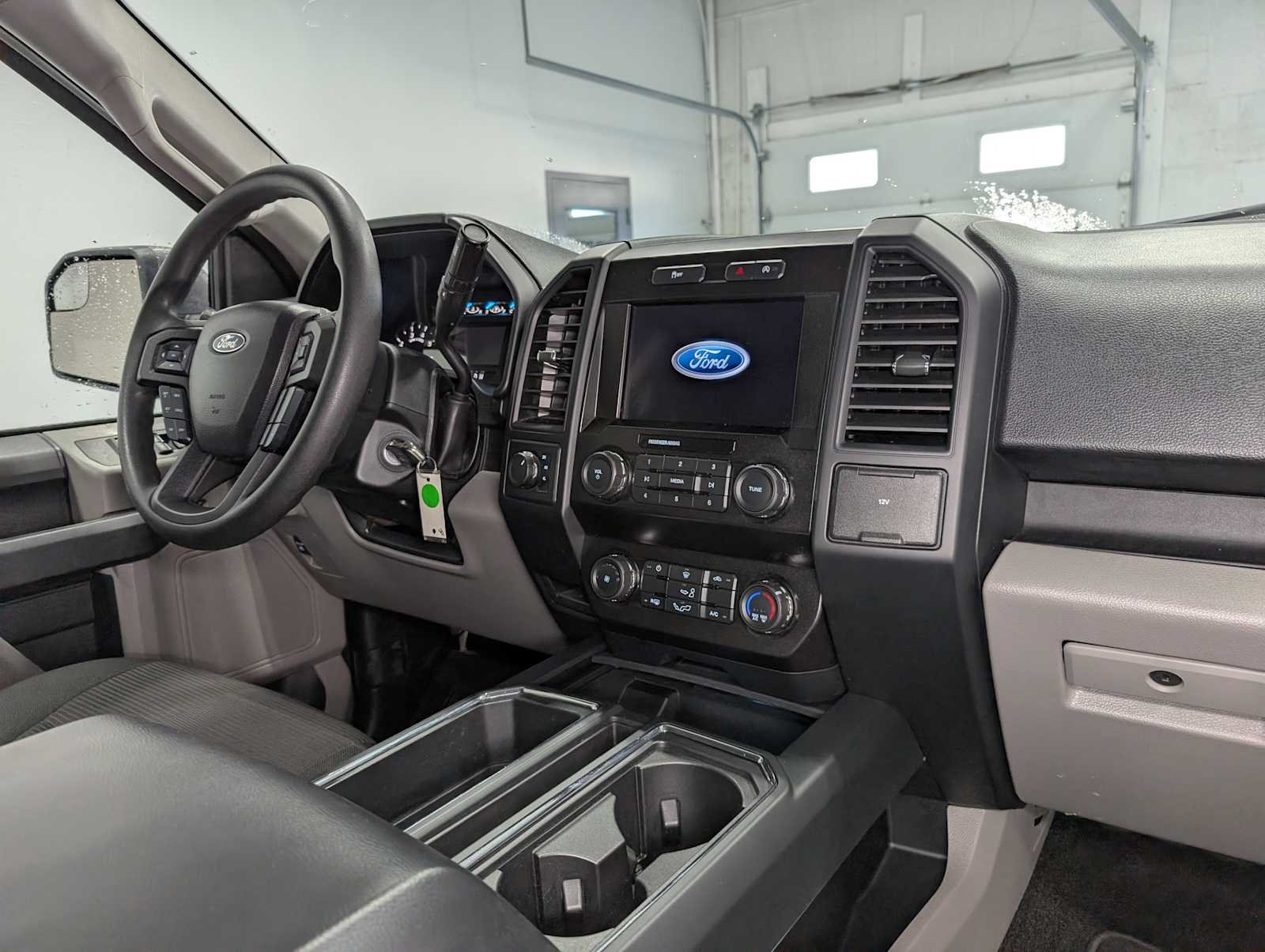 Used 2020 Magma Red Ford XL image 41