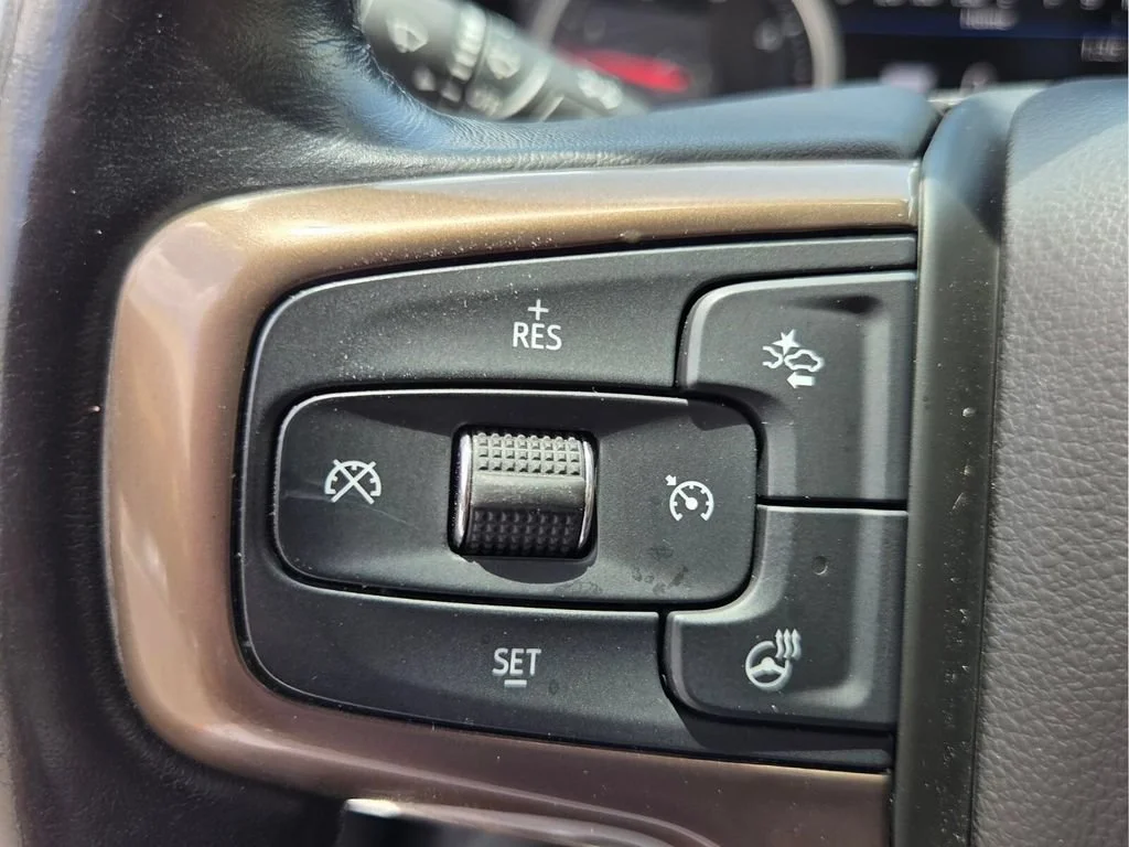 Used 2020 Black Chevrolet High Country image 27