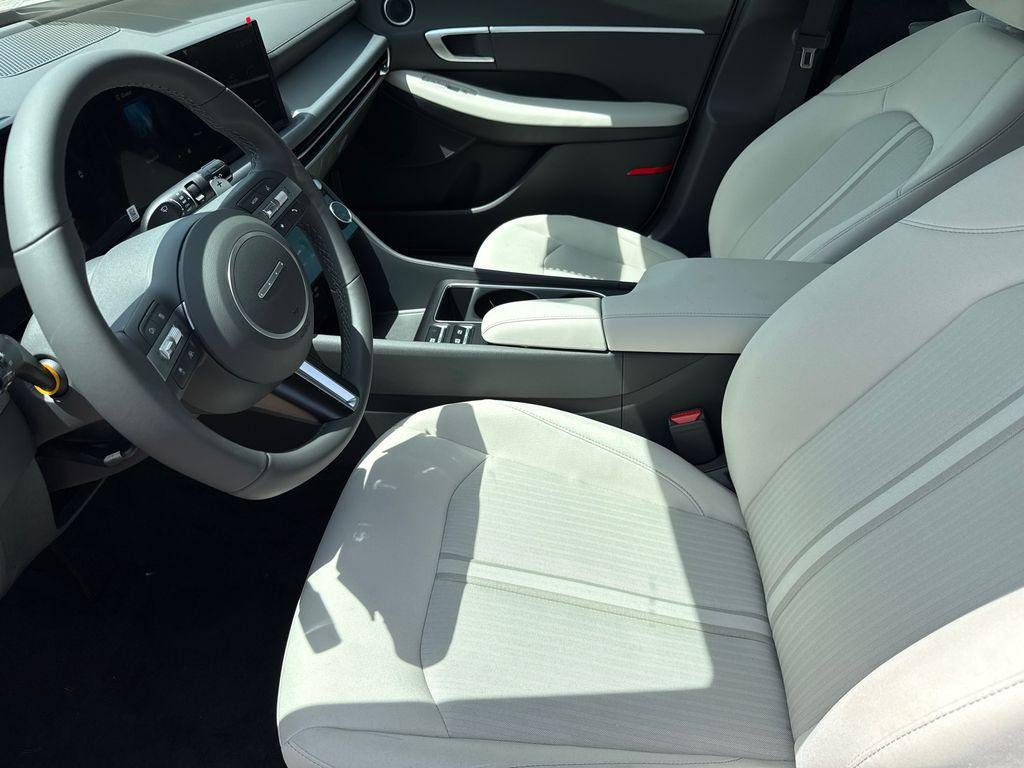 New 2026 White Hyundai SEL Sport image 17