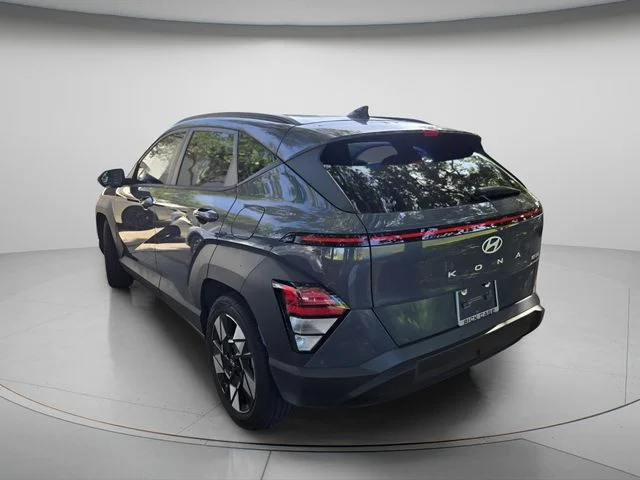 Used 2024 Gray Hyundai SEL image 7