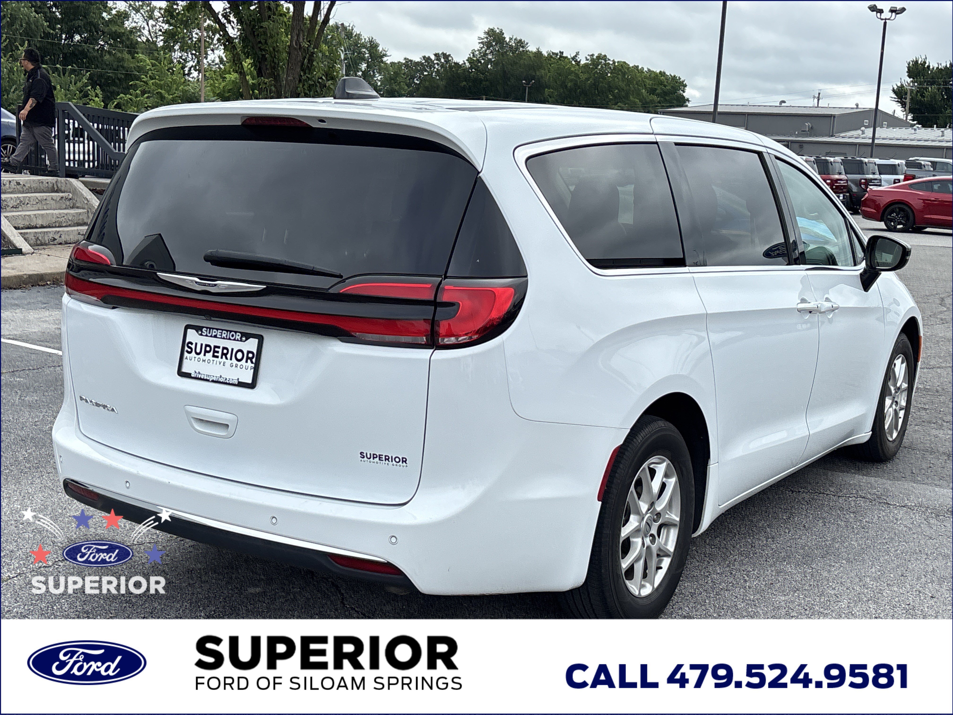 Used 2024 Bright White Clearcoat Chrysler Touring L image 3