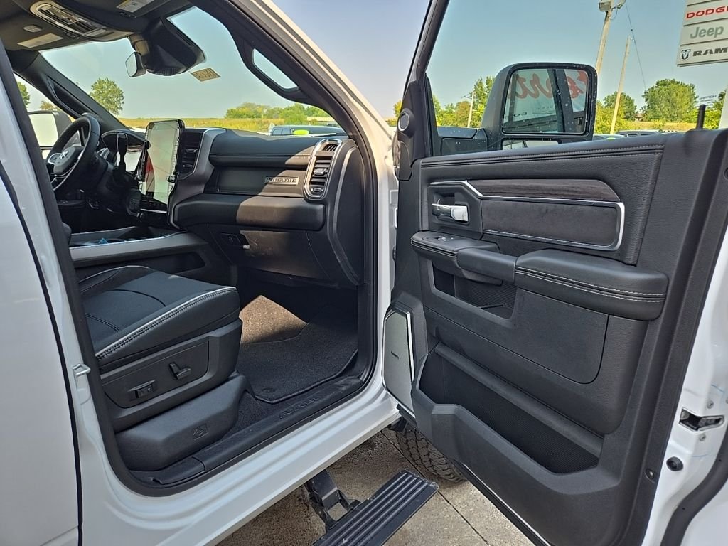 2026 RAM 2500 Laramie - Photo 92