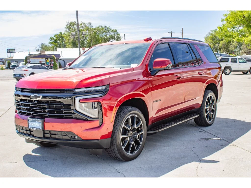 Certified Used 2025 Radiant Red Tintcoat Chevrolet RST image 4