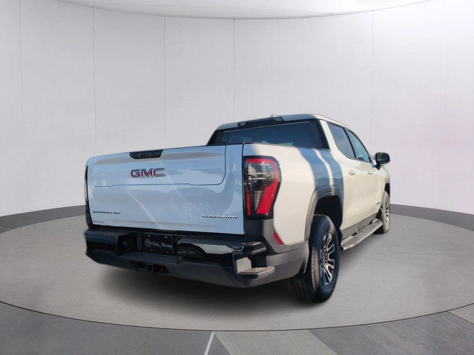 New 2026 Summit White GMC Elevation Standard Range image 2