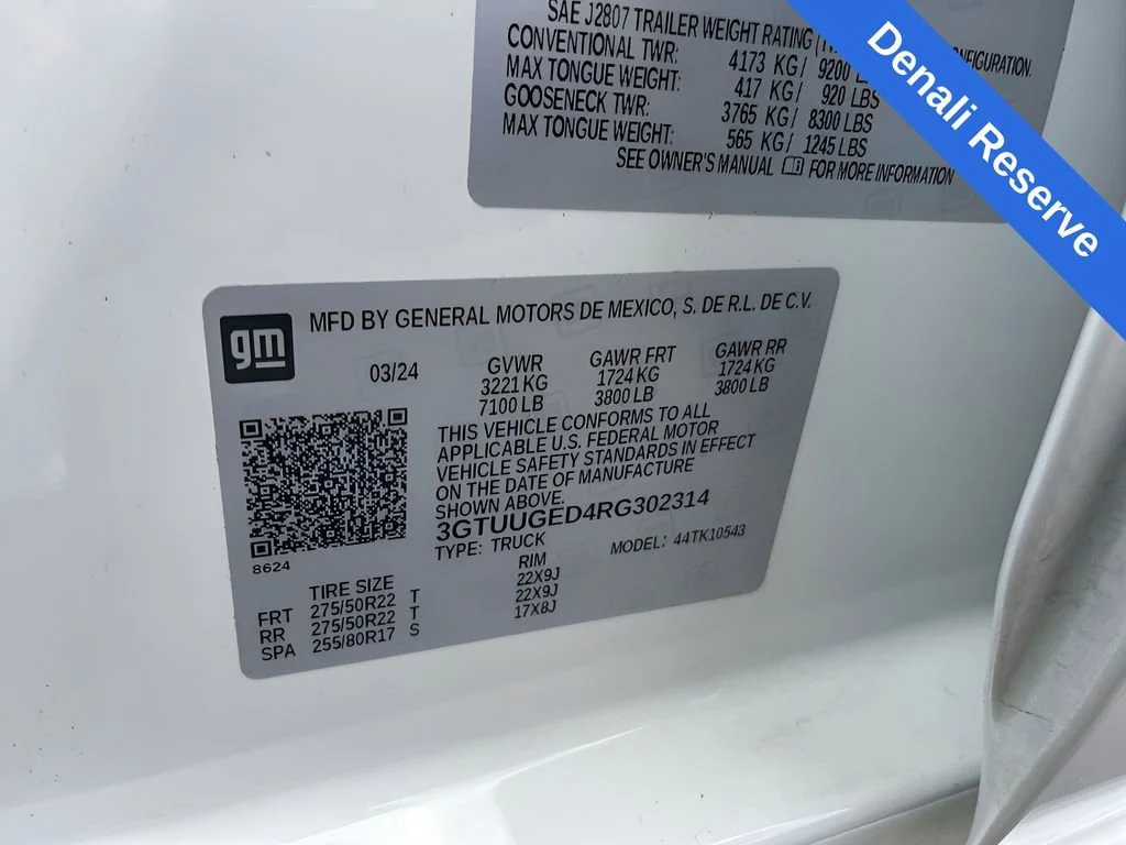 Used 2024 Summit White GMC Denali image 35