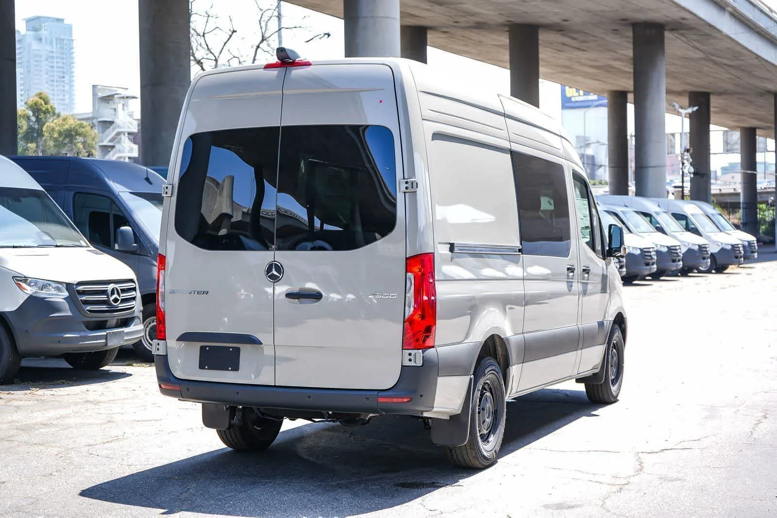 New 2026 Stone Gray Mercedes-Benz Crew 144WB High Roof RWD 2.0L I4 Diesel Turbo HO image 7