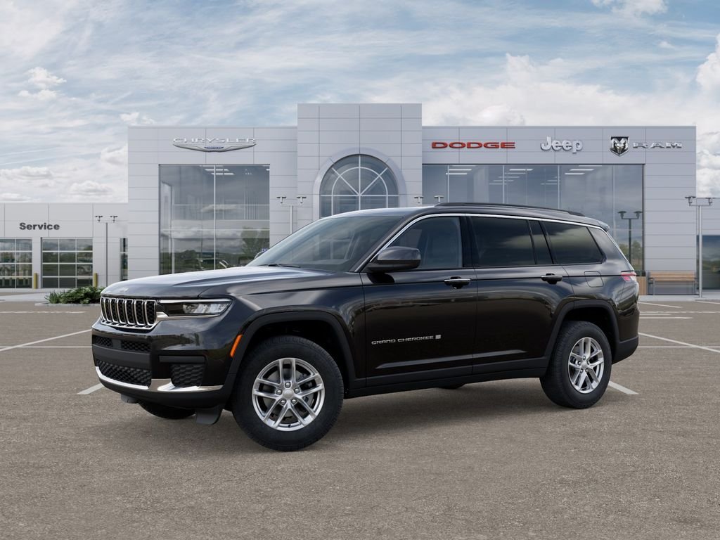 2025 Jeep Grand Cherokee Laredo photo 2