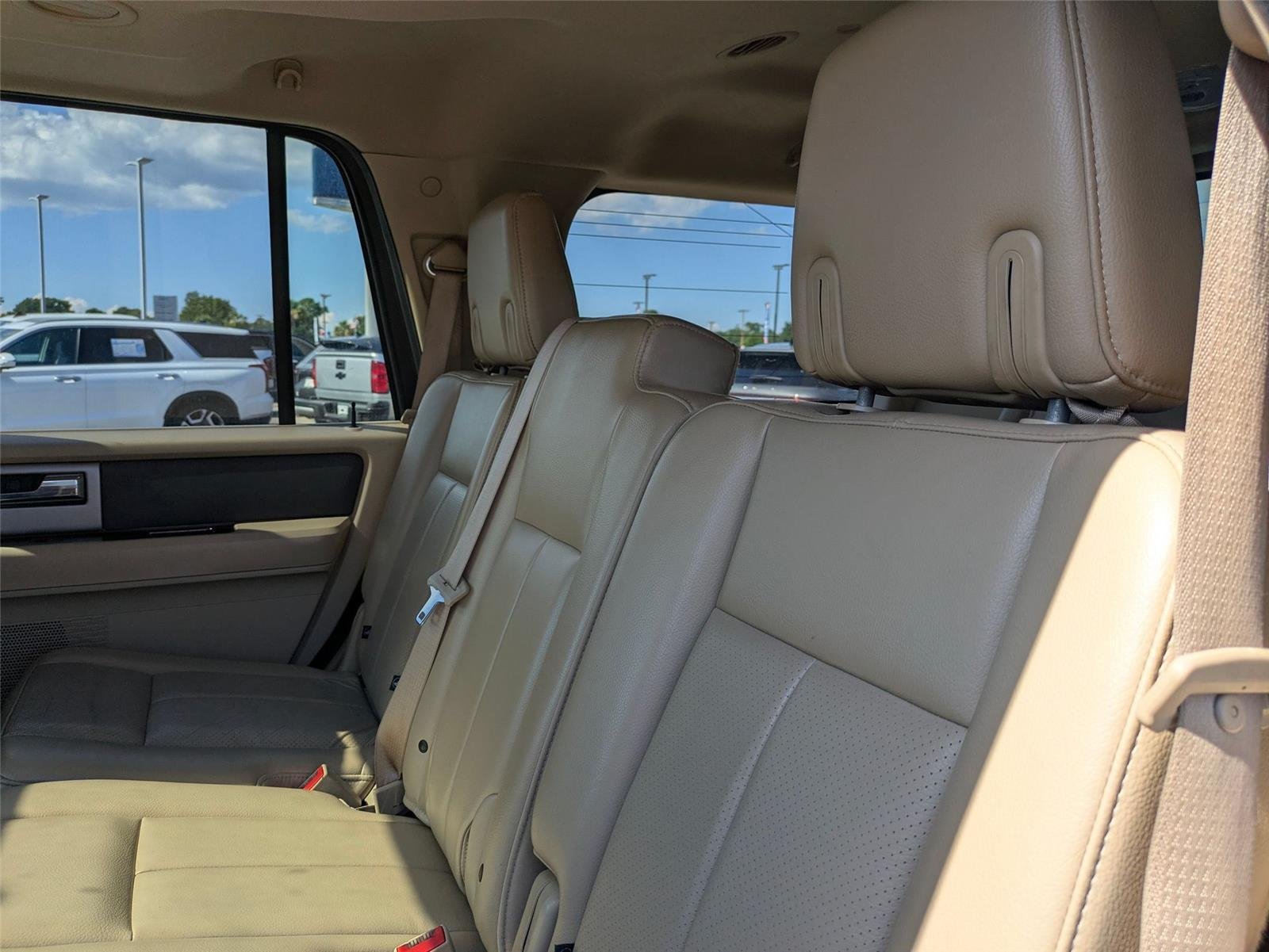 Used 2012 Dark Blue Pearl Metallic Ford XLT image 28