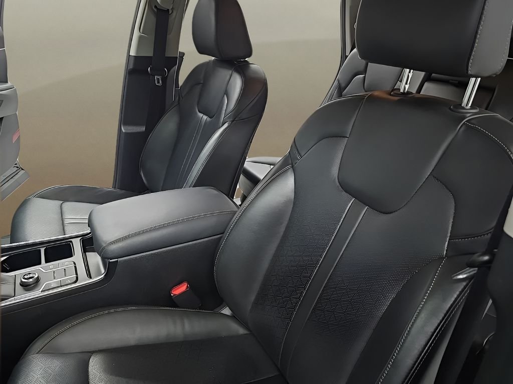 Used 2021 Gray Kia S image 12