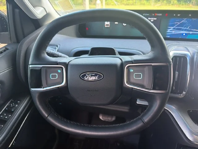 Used 2026 White Ford Platinum image 27