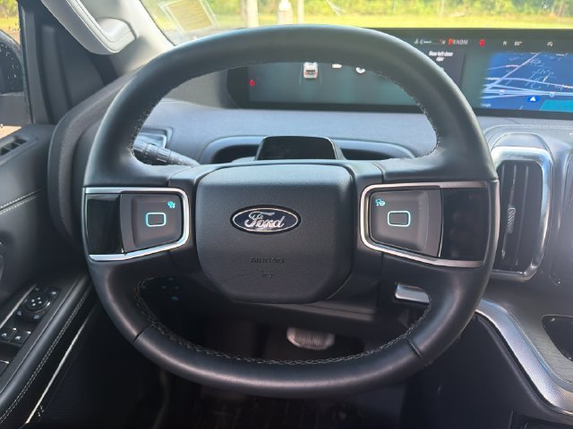 Used 2026 White Ford Platinum image 27