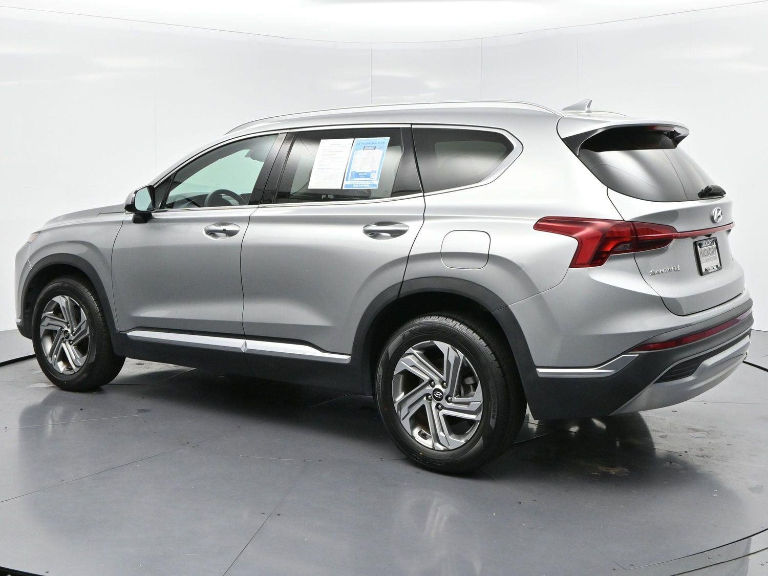 Used 2021 Shimmering Silver Hyundai SEL image 5