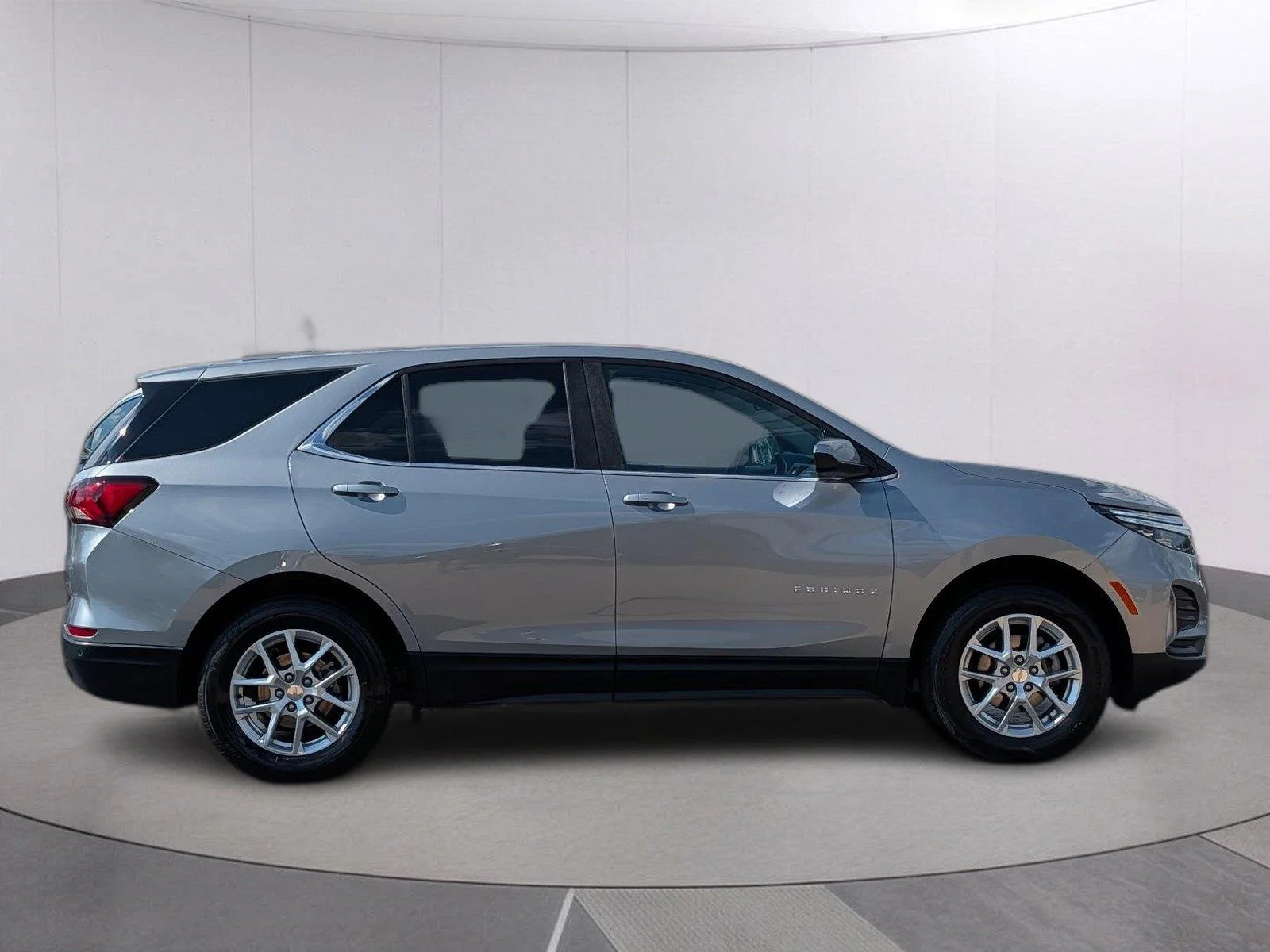 Used 2024 Sterling Gray Metallic Chevrolet LT image 6