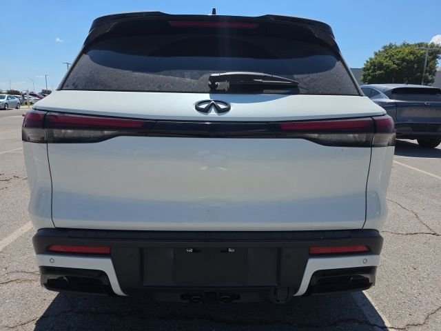 Used 2025 Black INFINITI Autograph image 4